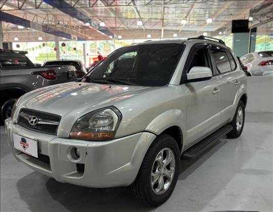 HYUNDAI TUCSON 2.0 MPFI GLS 16V 143CV 2WD GASOLINA 4P AUTOMÁTICO